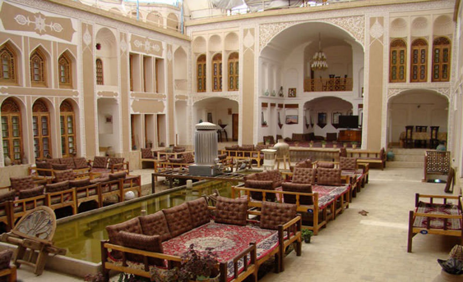 هتل آنتیک ملک التجار