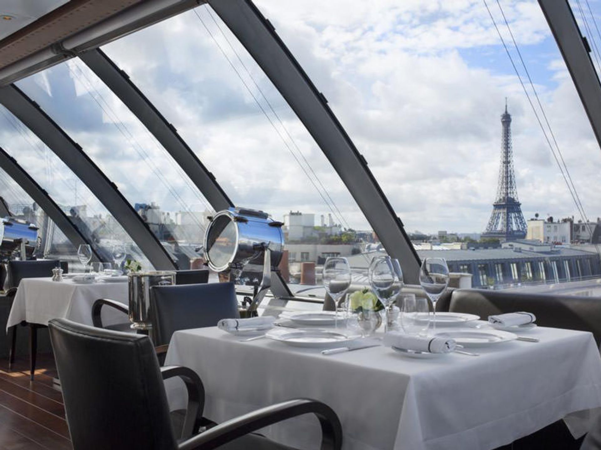 هتل پنینسولا پاریس (Hotel The Peninsula Paris)