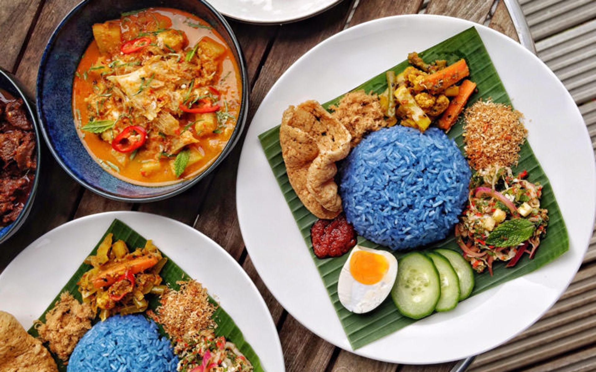 ناسی کرابو (Nasi Kerabu)