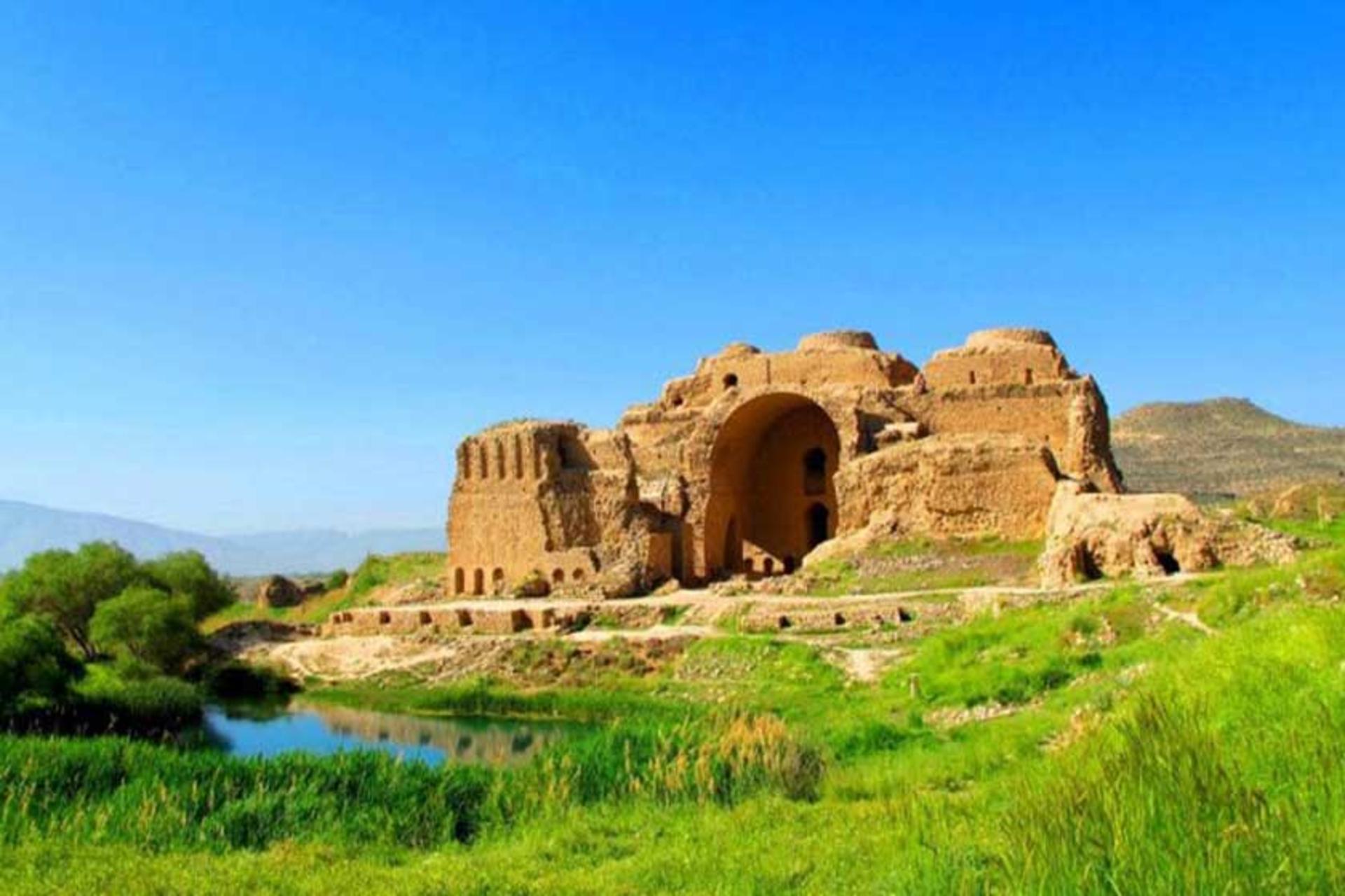 کاخ اردشیر بابکان