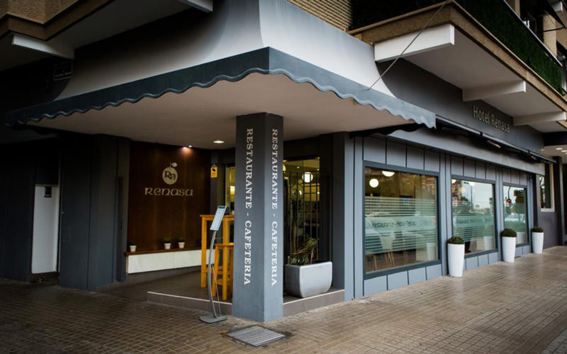 هتل سوئیت رناسا (Sweet Hotel Renasa)