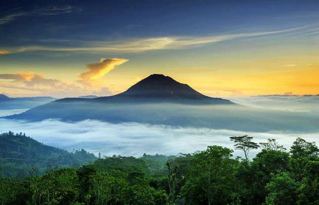 کوه باتور (Mount Batur)