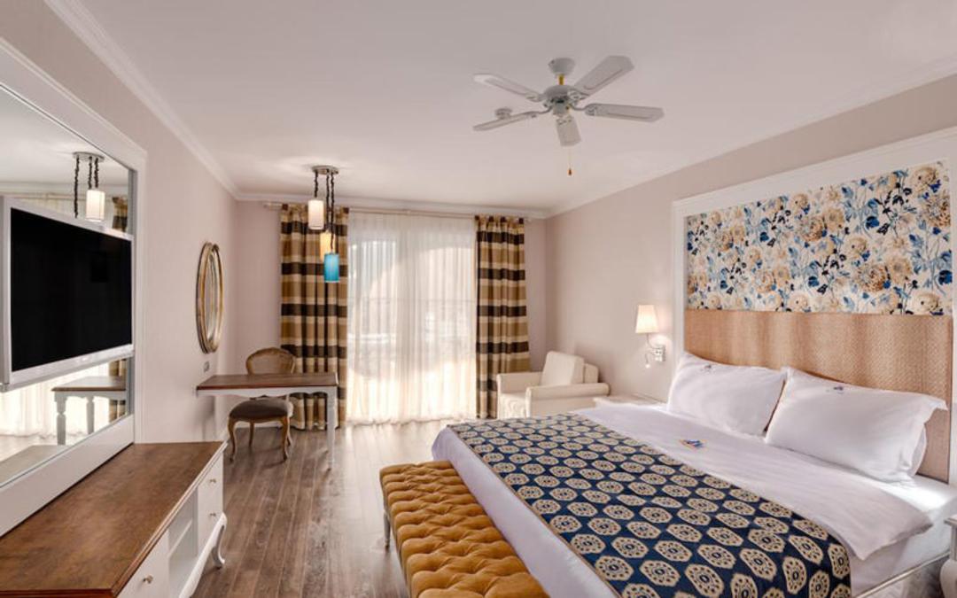 هتل روبی پلاتینیوم (Rubi Platinum Spa Resort & Suites)