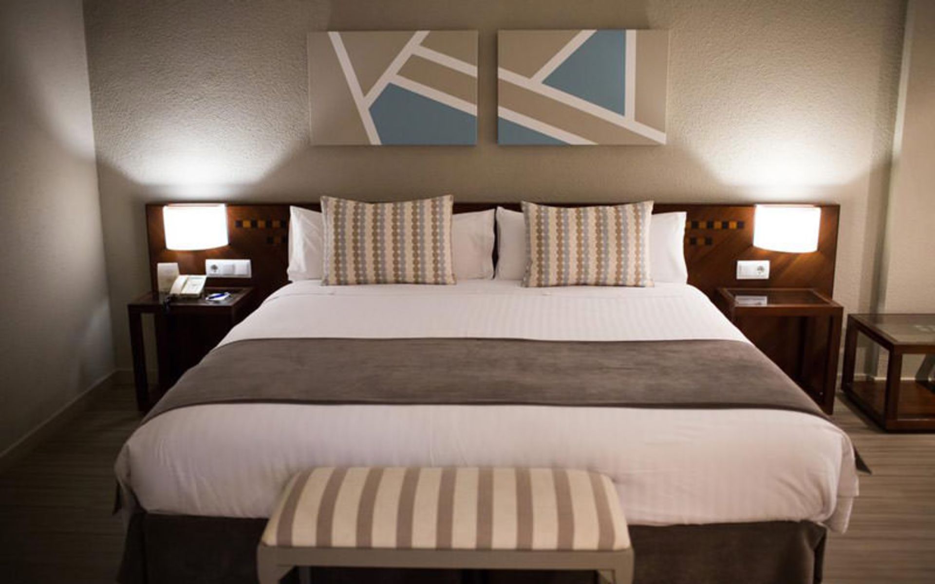 هتل سوئیت رناسا (Sweet Hotel Renasa)