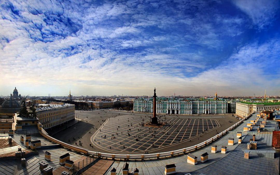 میدان کاخ (Palace Square) – سن پترزبورگ