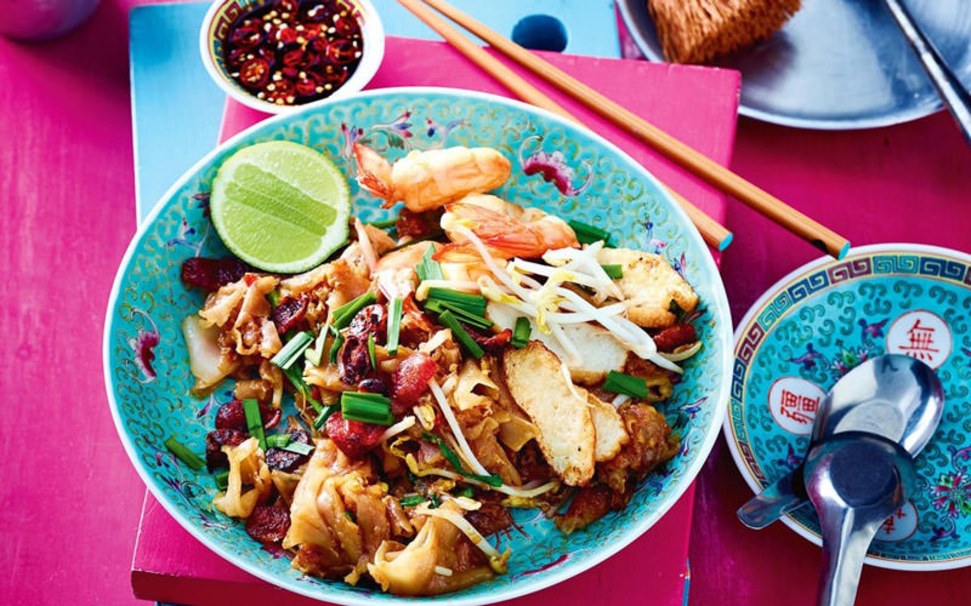 چار کوآی تئو (Char Kway Teow)