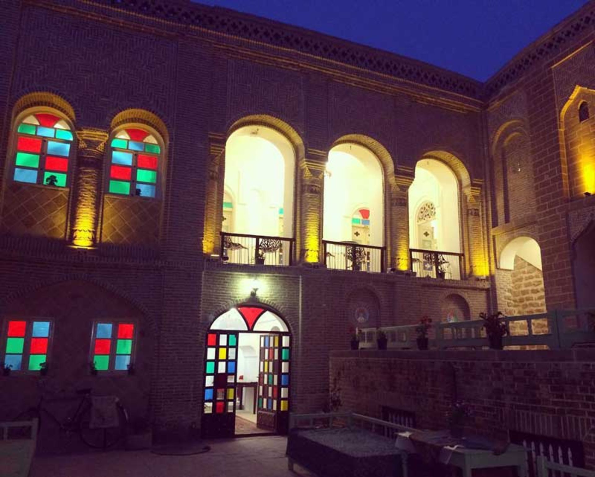 طبیب خانه شوشتری