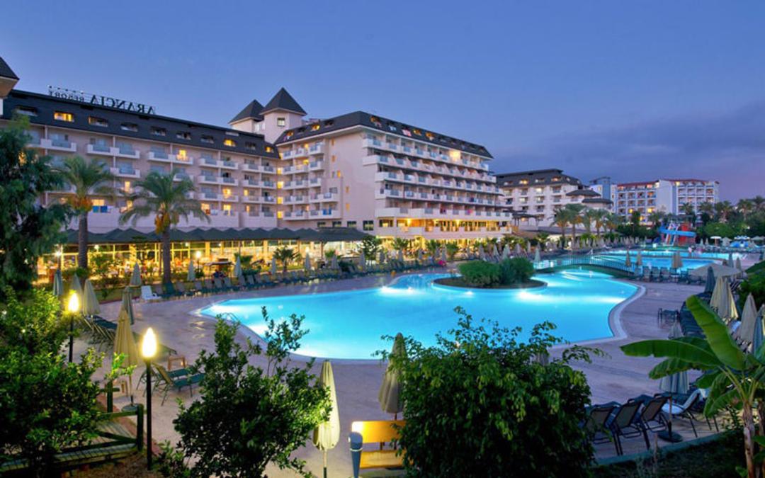 هتل ام سی آرنسیا (MC Arancia Resort Hotel)