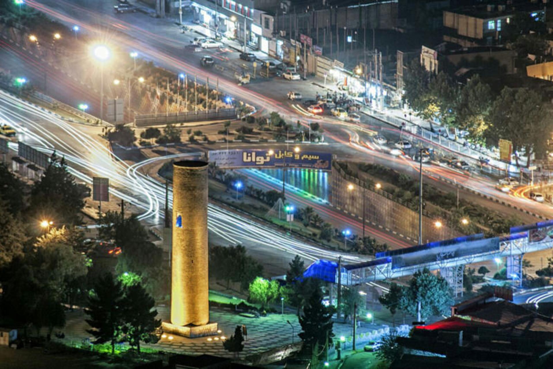 مناره آجری