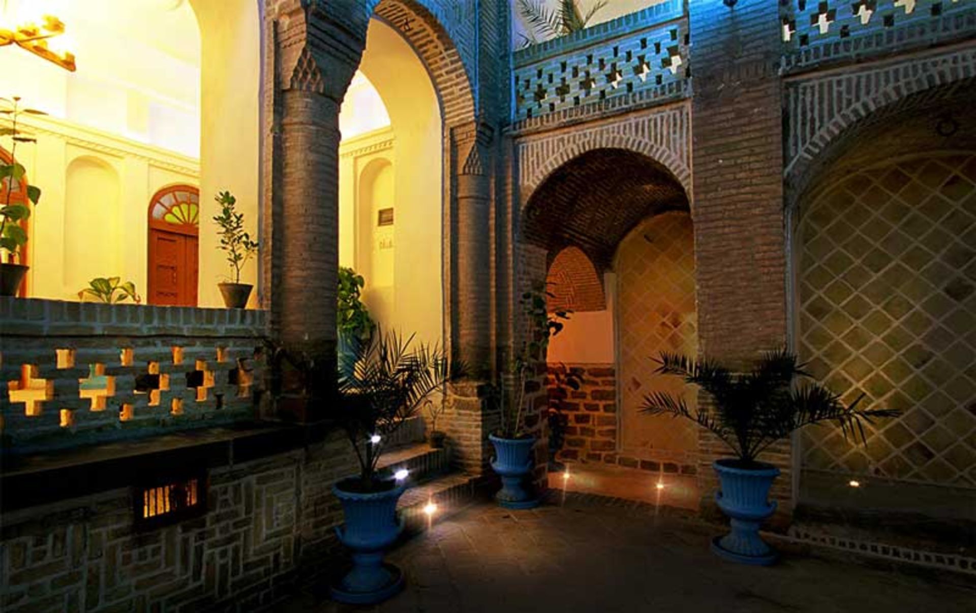 هتل عمارت افضل شوشتر