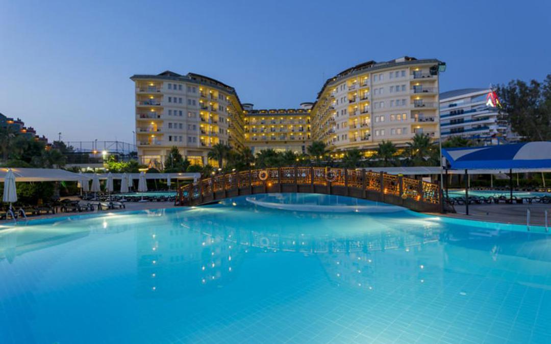 هتل موکارناس اسپا ریزورت (Mukarnas Spa & Resort Hotel)