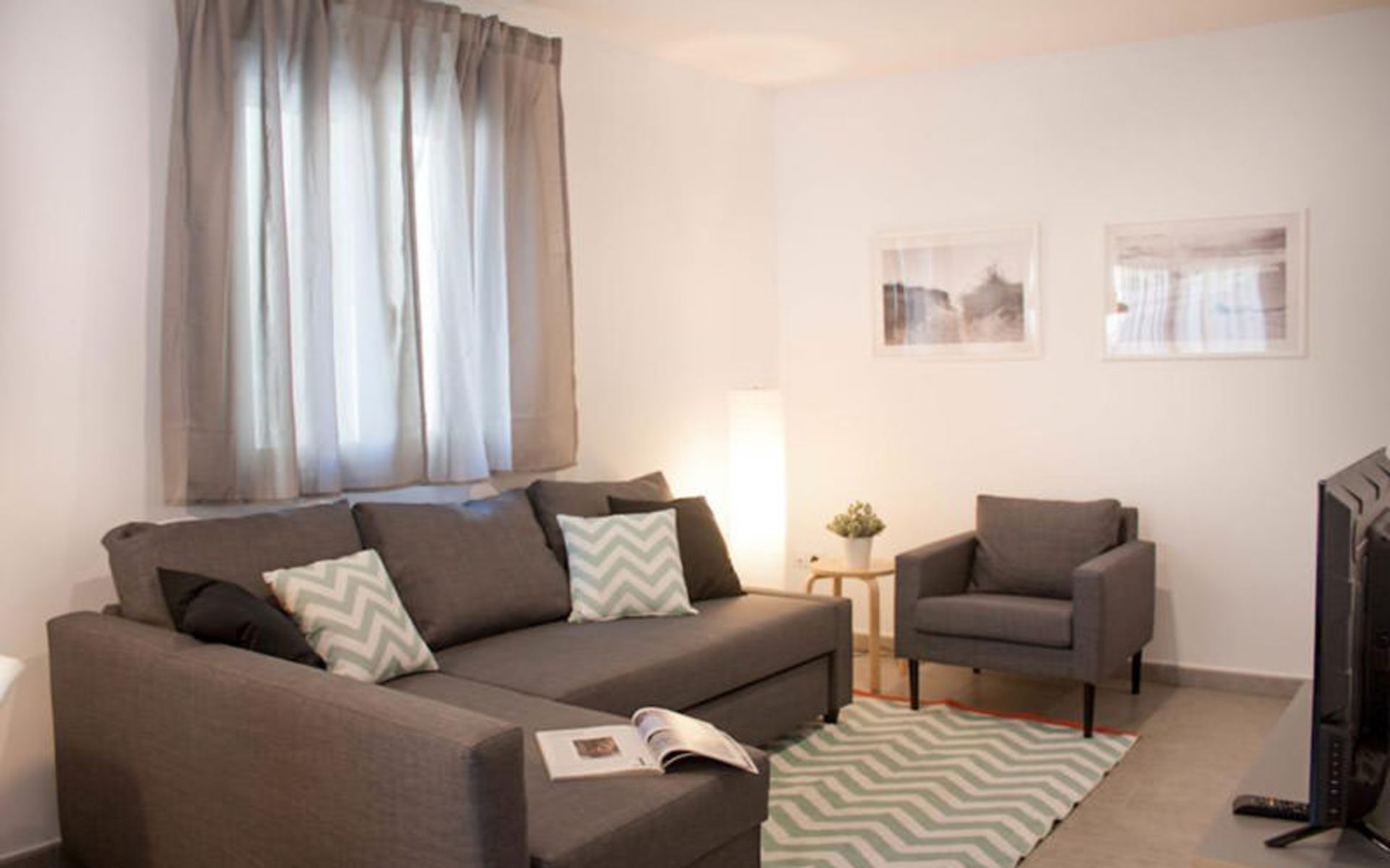 هتل بلو مون اپارتمنتز (Blue Moon Apartments)