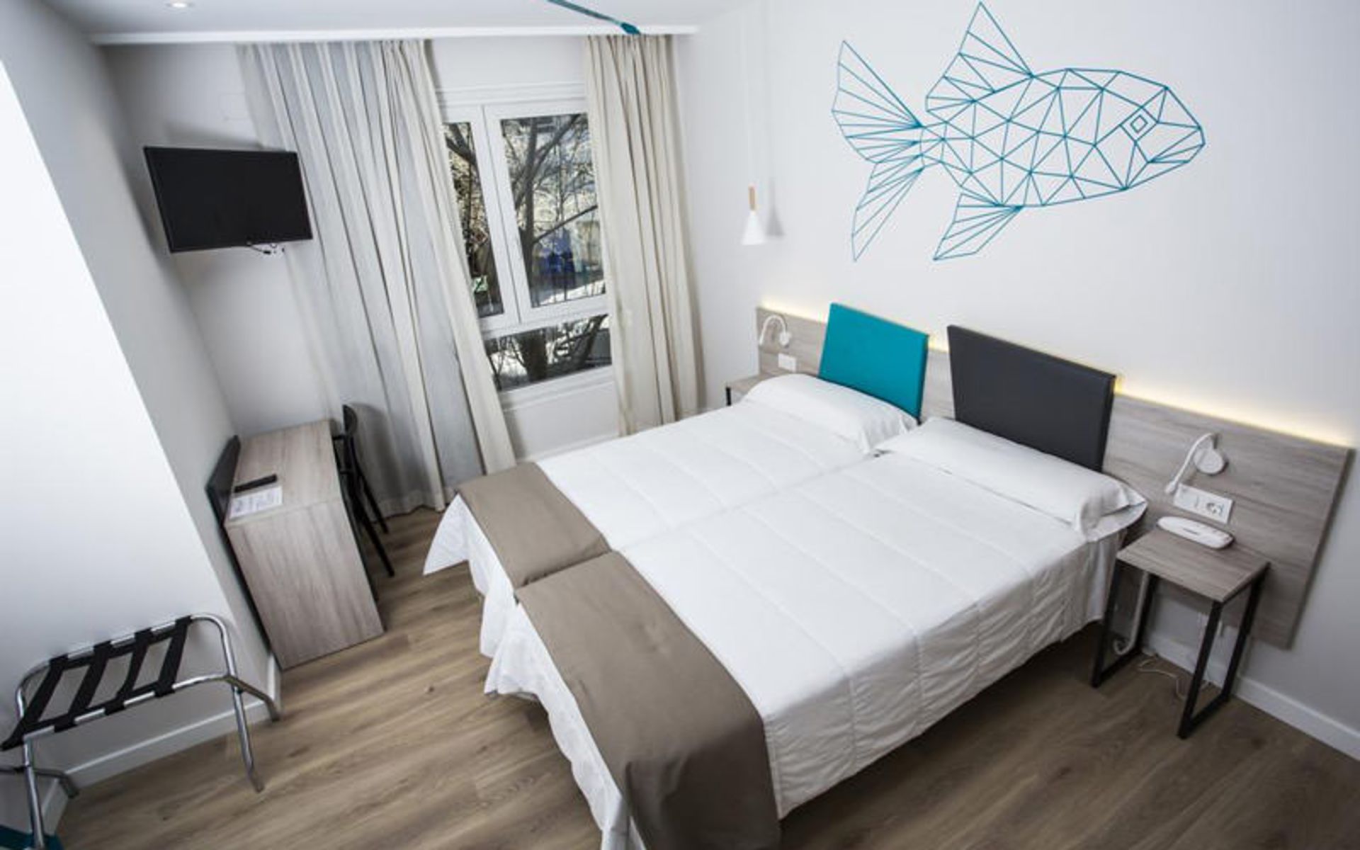 هتل مدیتران او (Hotel Mediterraneo)