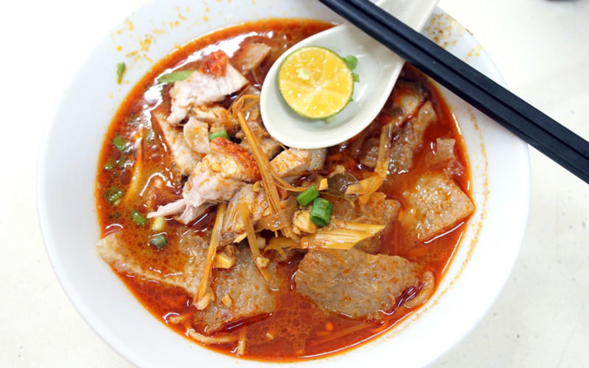 سوپ کاری (Curry Mee)