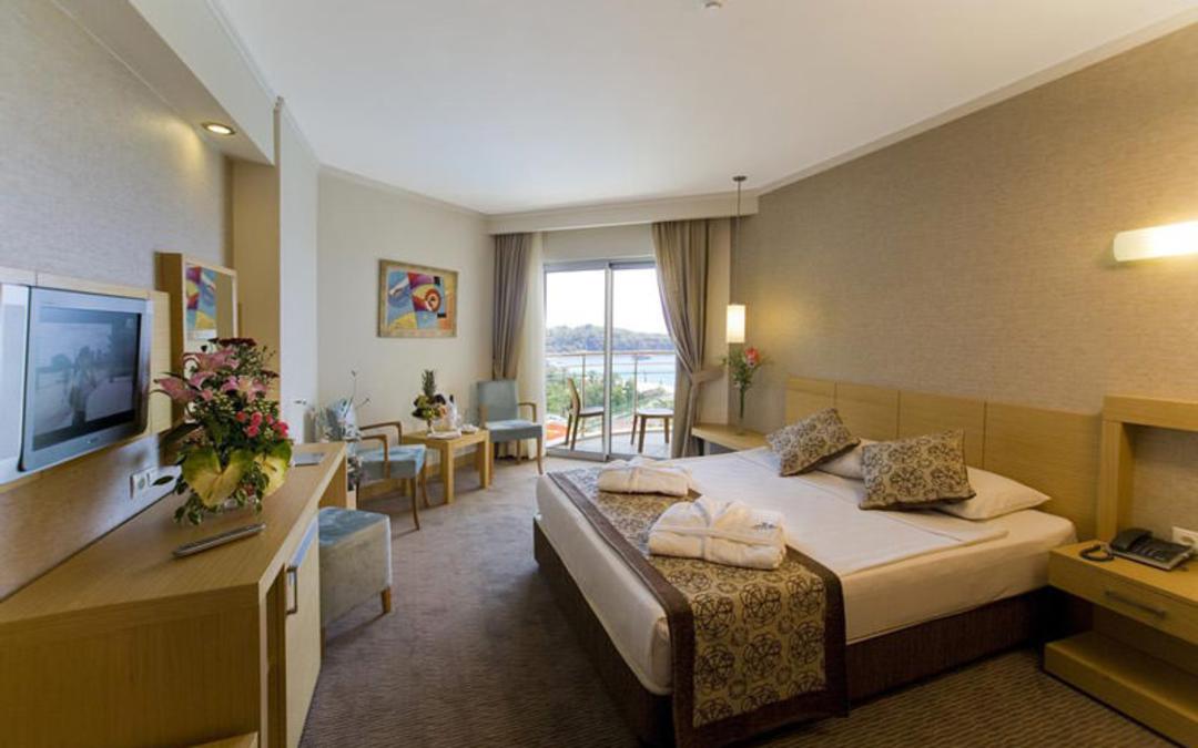 هتل سفیر ریزورت اند اسپا (Saphir Resort&Spa)