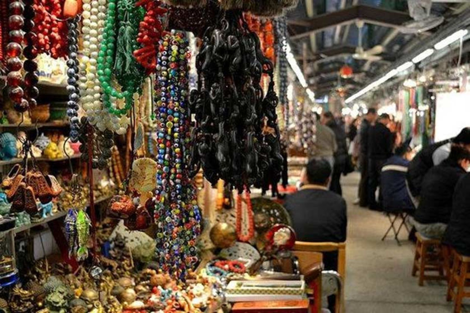 بازار شبانه خیابان تمپل