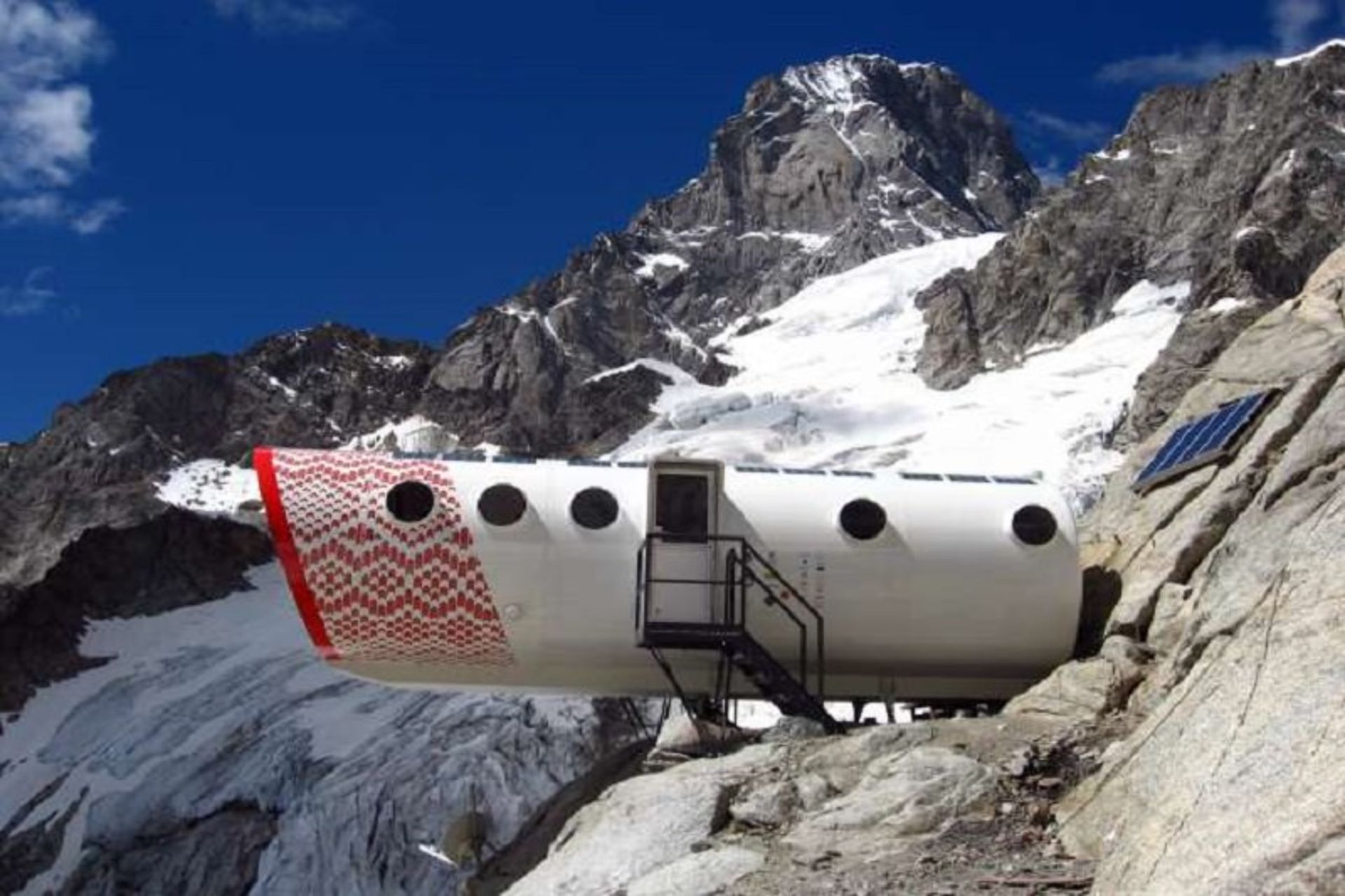 2017-11-dd8251ee-cc63-4c05-a3ba-2184123ee860