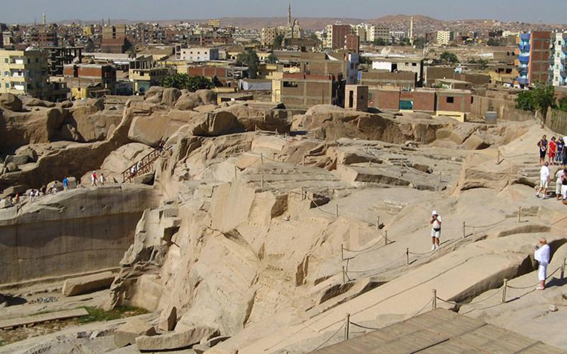 اُبلیسک ناتمام اسوان 