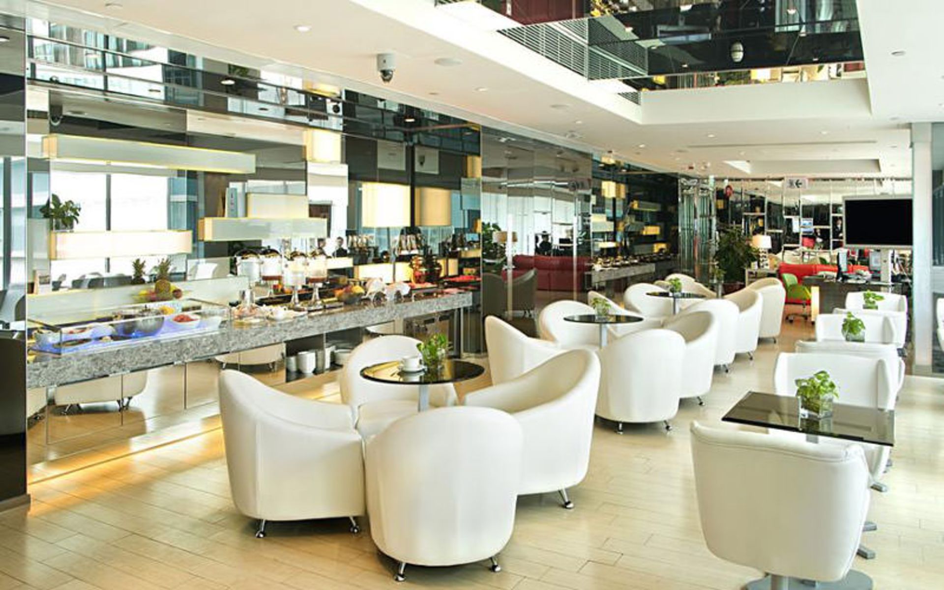 هتل Regal Riverside