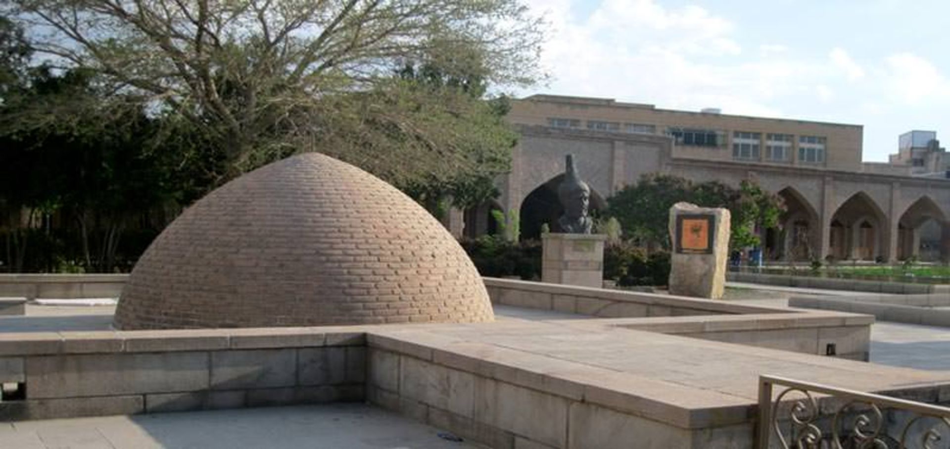مقبره دو کمال