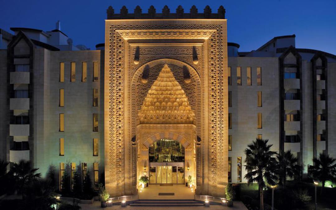 هتل موکارناس اسپا ریزورت (Mukarnas Spa & Resort Hotel)