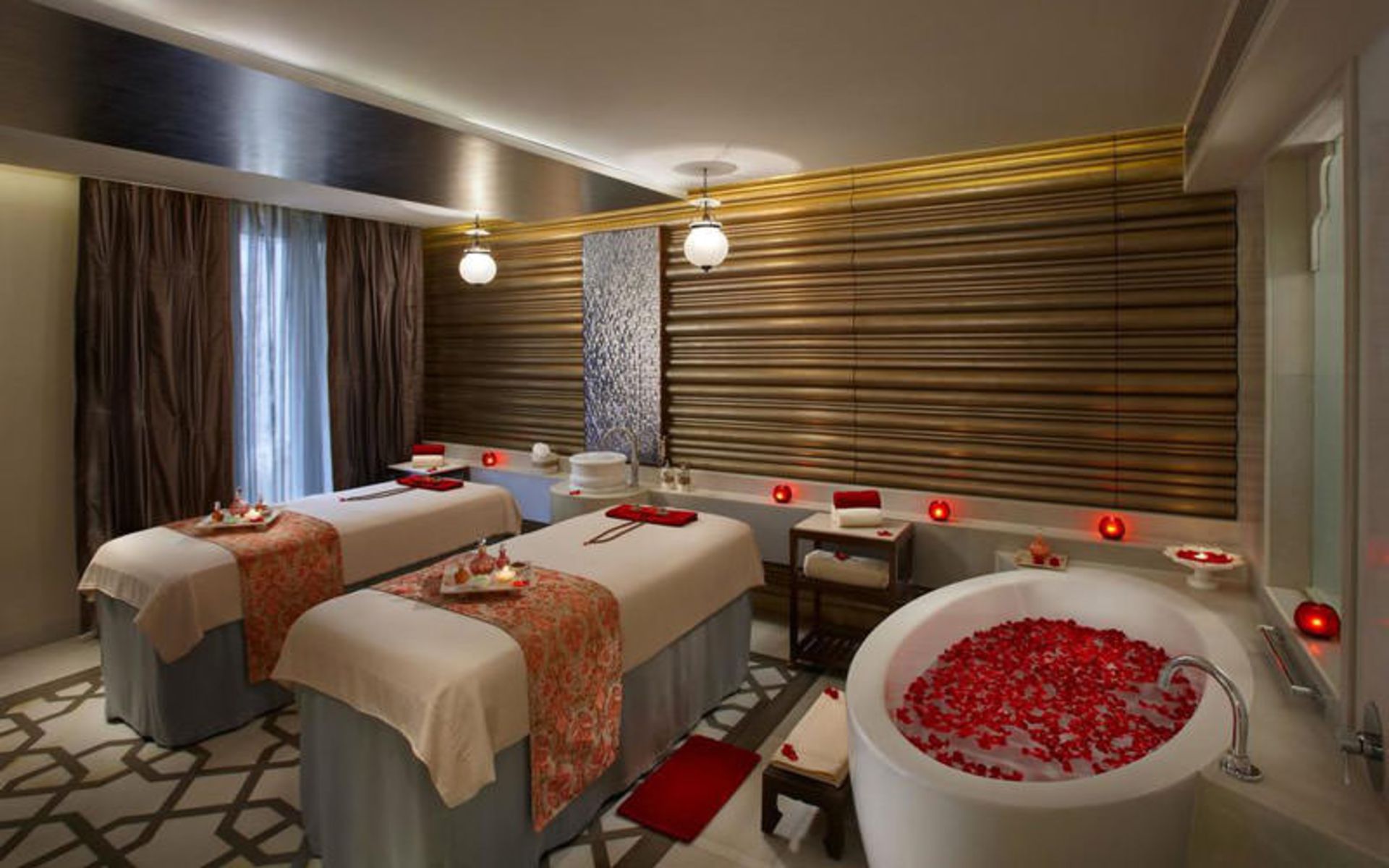 هتل آی تی سی موگال ا لوکسری (ITC Mughal A Luxury Collection Hotel Agra)