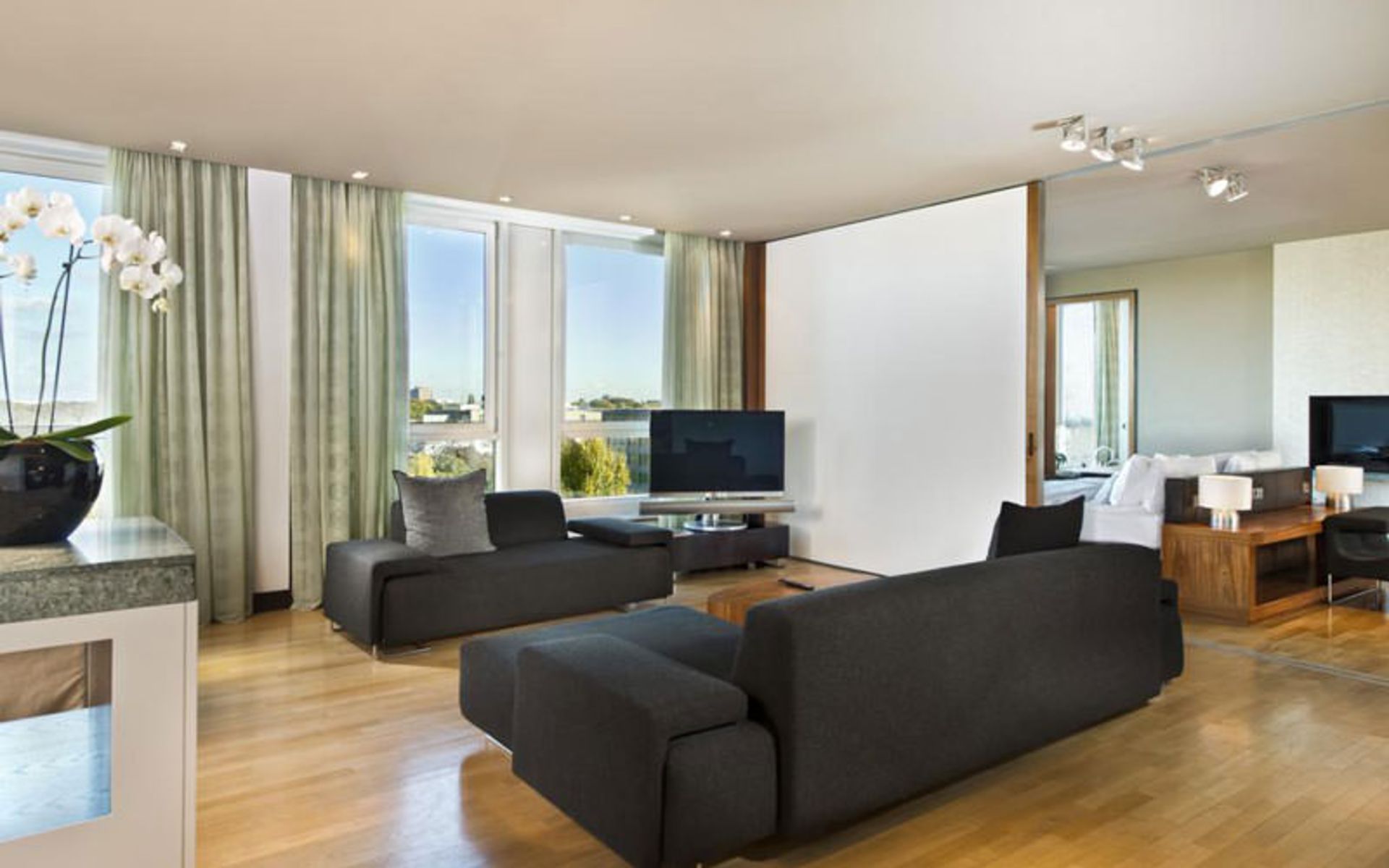 هتل اینترکانتیننتال برلین (InterContinental Berlin)