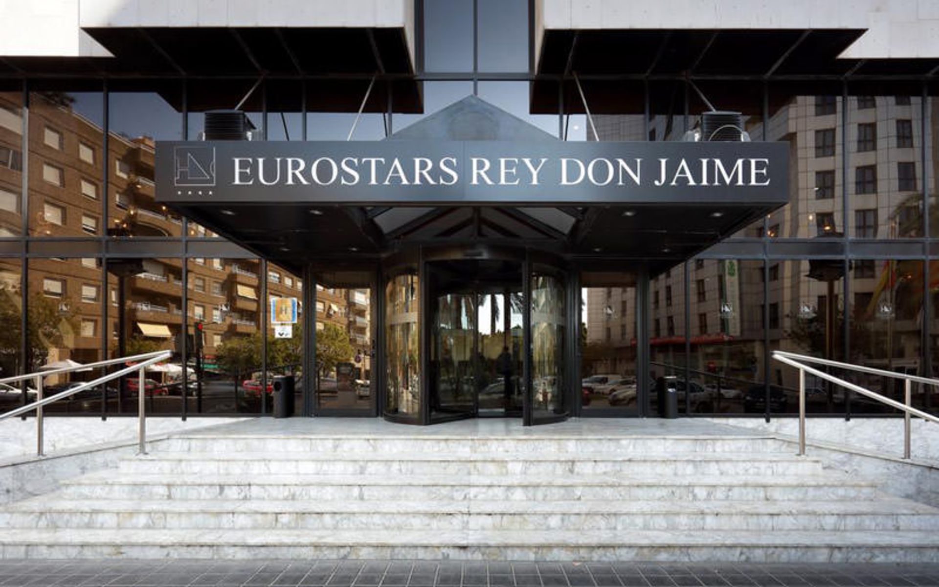 هتل یورستارس ری دان جیمی (Eurostars Rey Don Jaime)