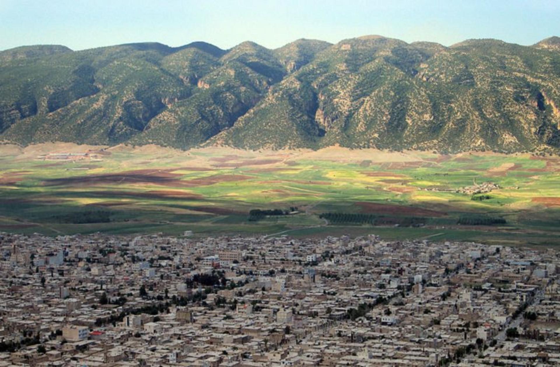 شهر ایوان