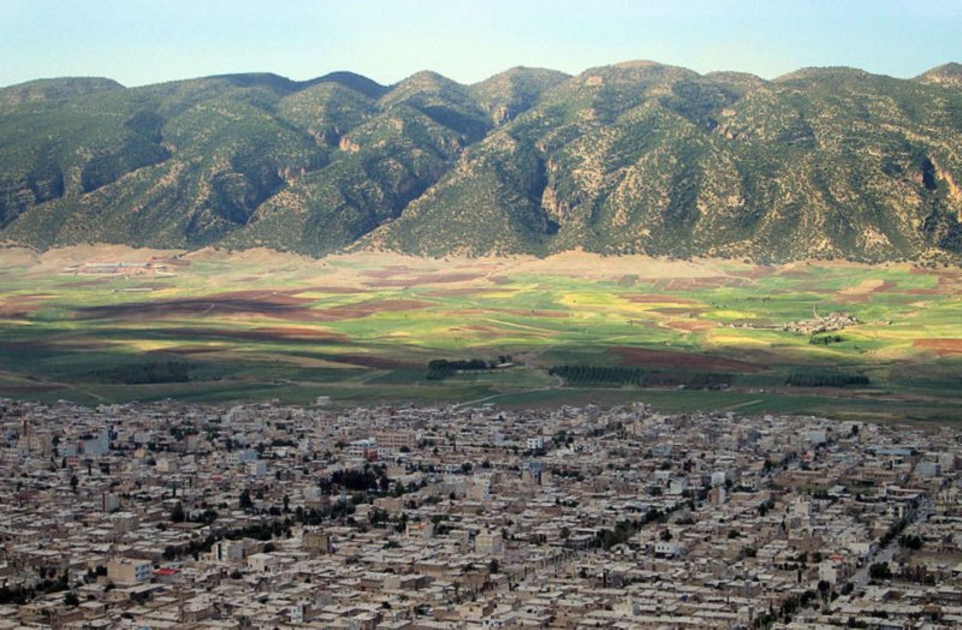 شهر ایوان