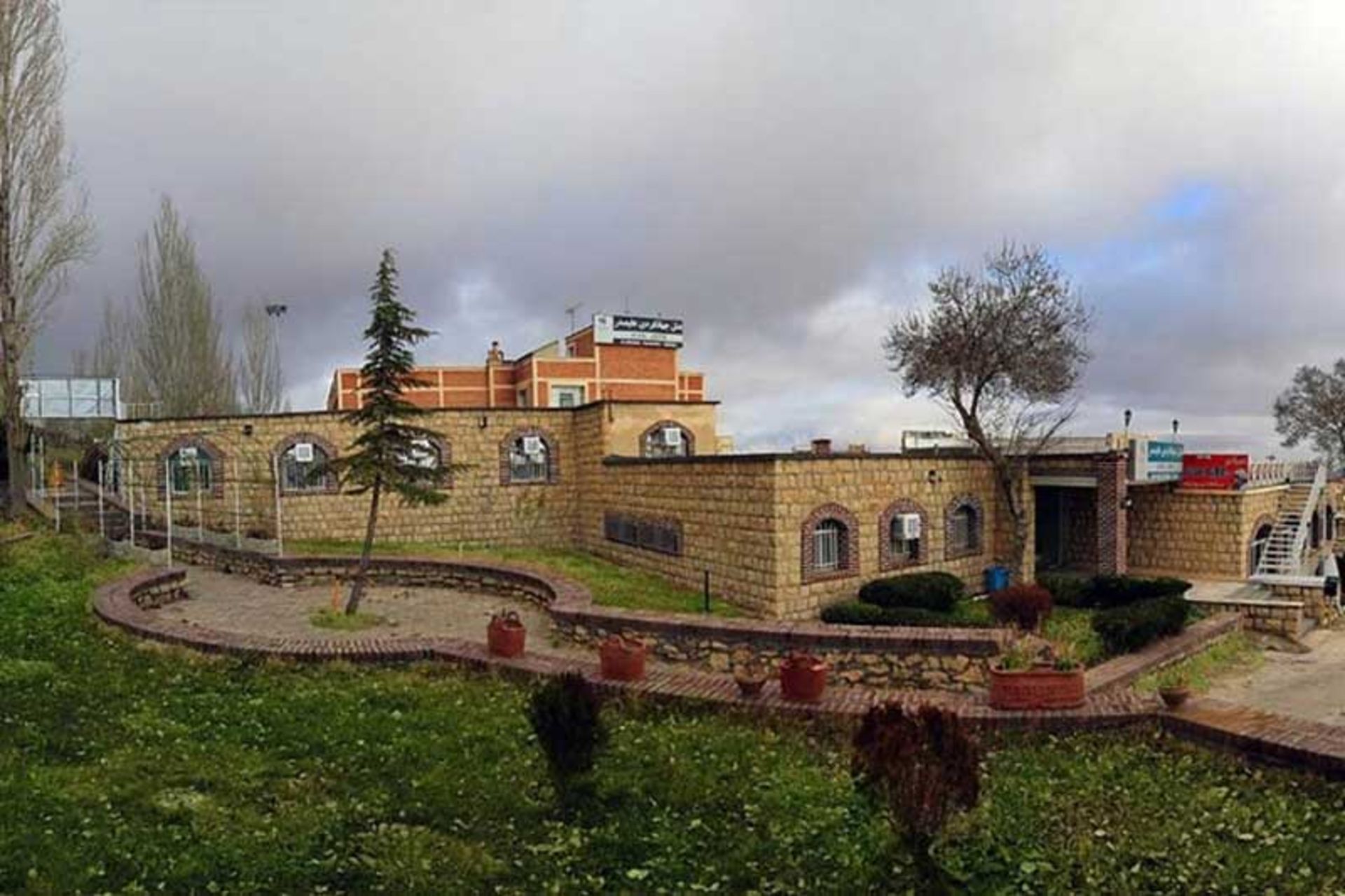 هتل جهانگردی علیصدر