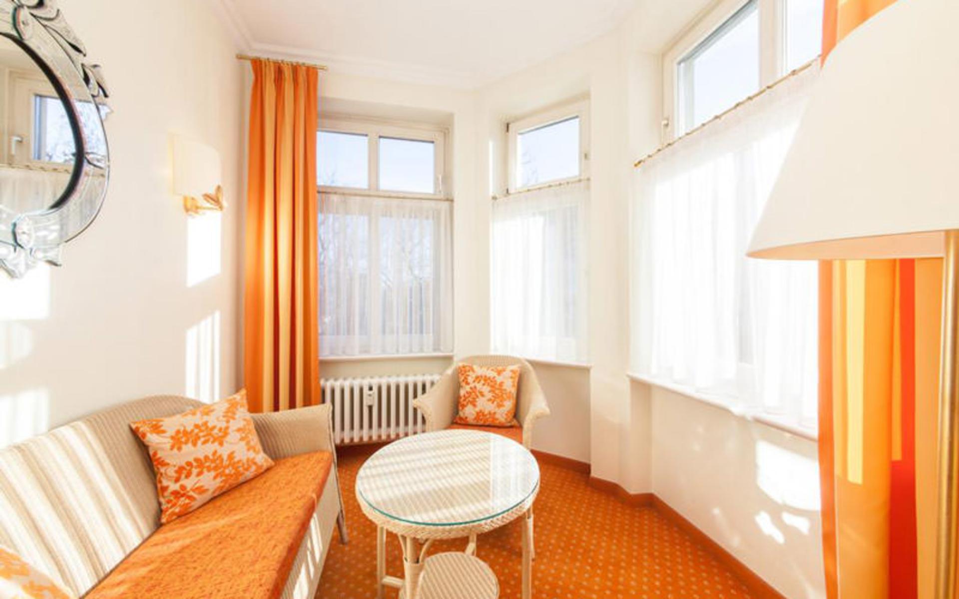 هتل نووم کرونپرینز برلین (Novum Hotel Kronprinz Berlin)