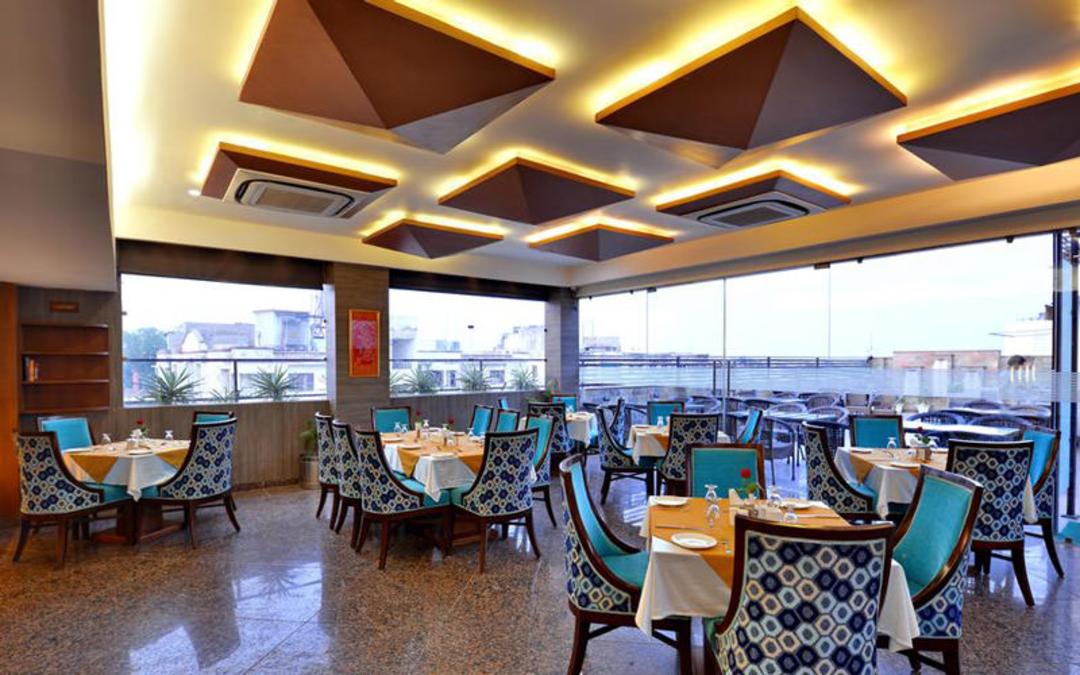 هتل سون هیلز تاور (Seven Hills Tower)
