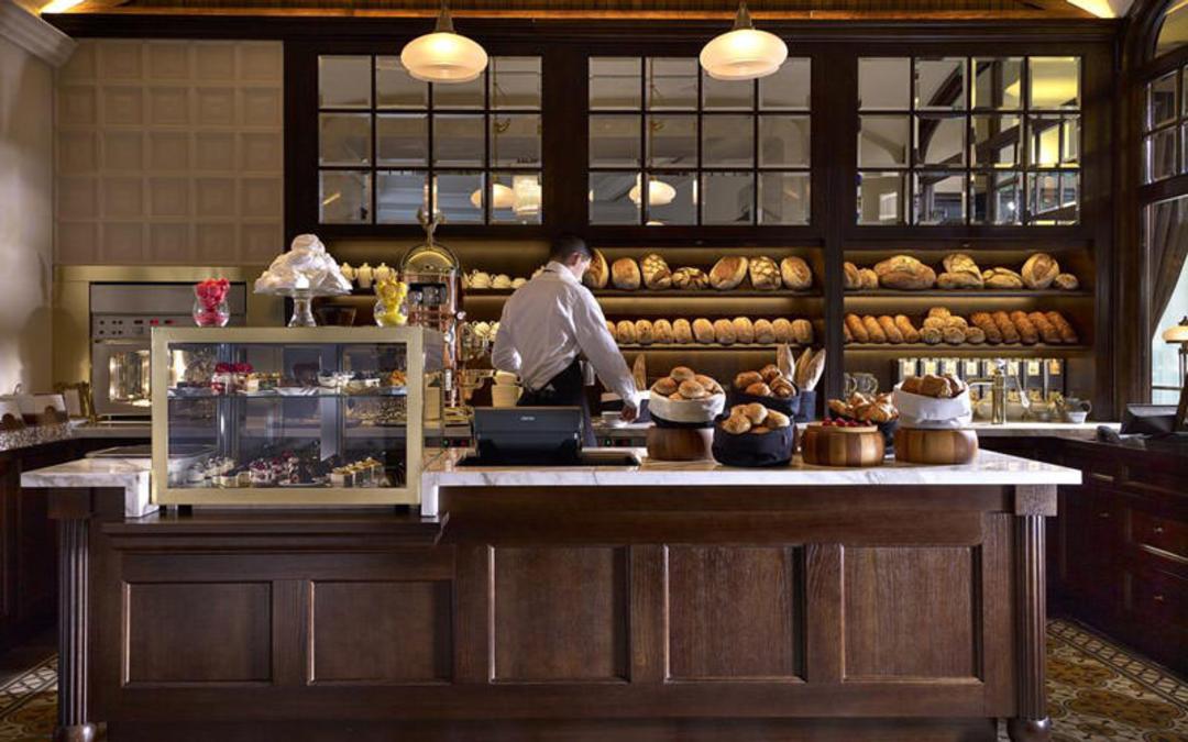 هتل فور سیسنز گرشام پالیس بوداپست (Four Seasons Hotel Gresham Palace Budapest)