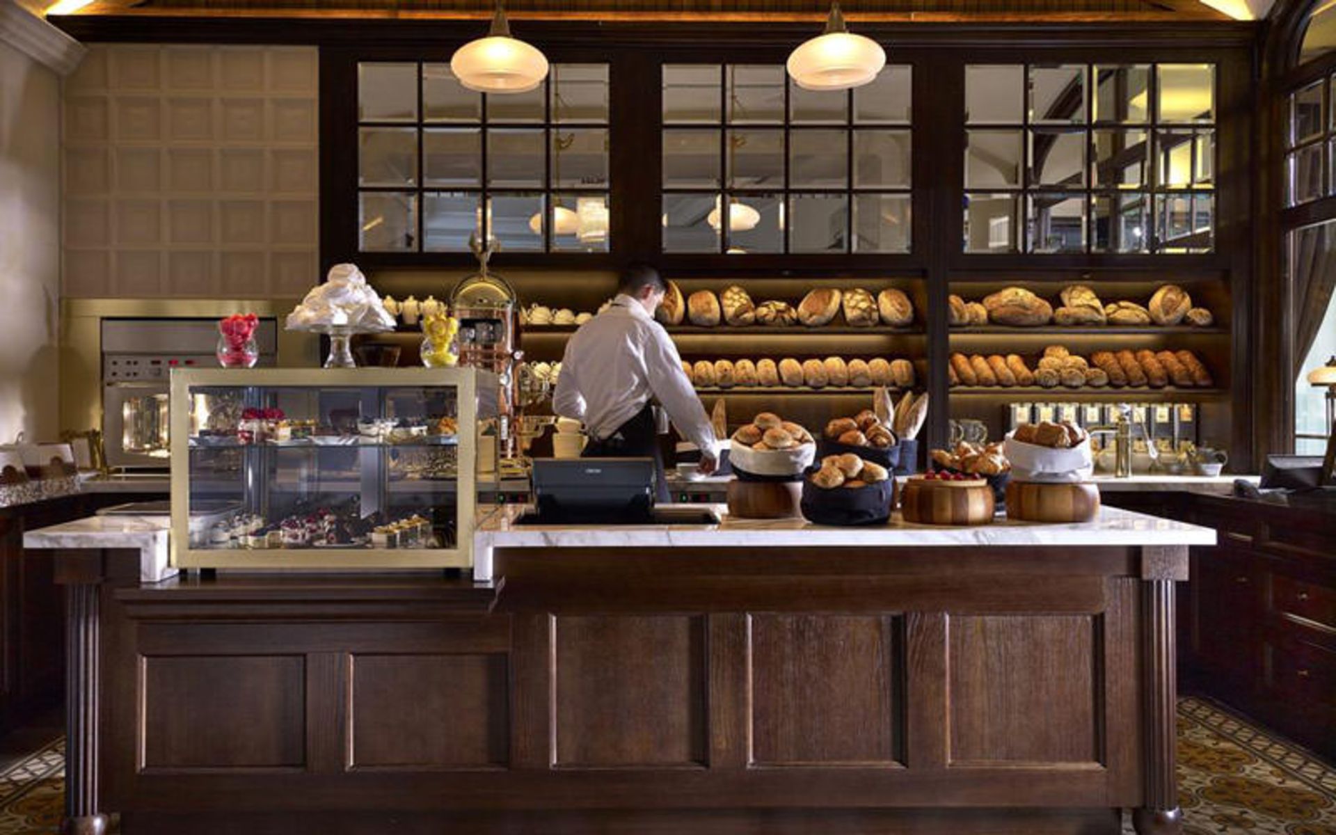هتل فور سیسنز گرشام پالیس بوداپست (Four Seasons Hotel Gresham Palace Budapest)