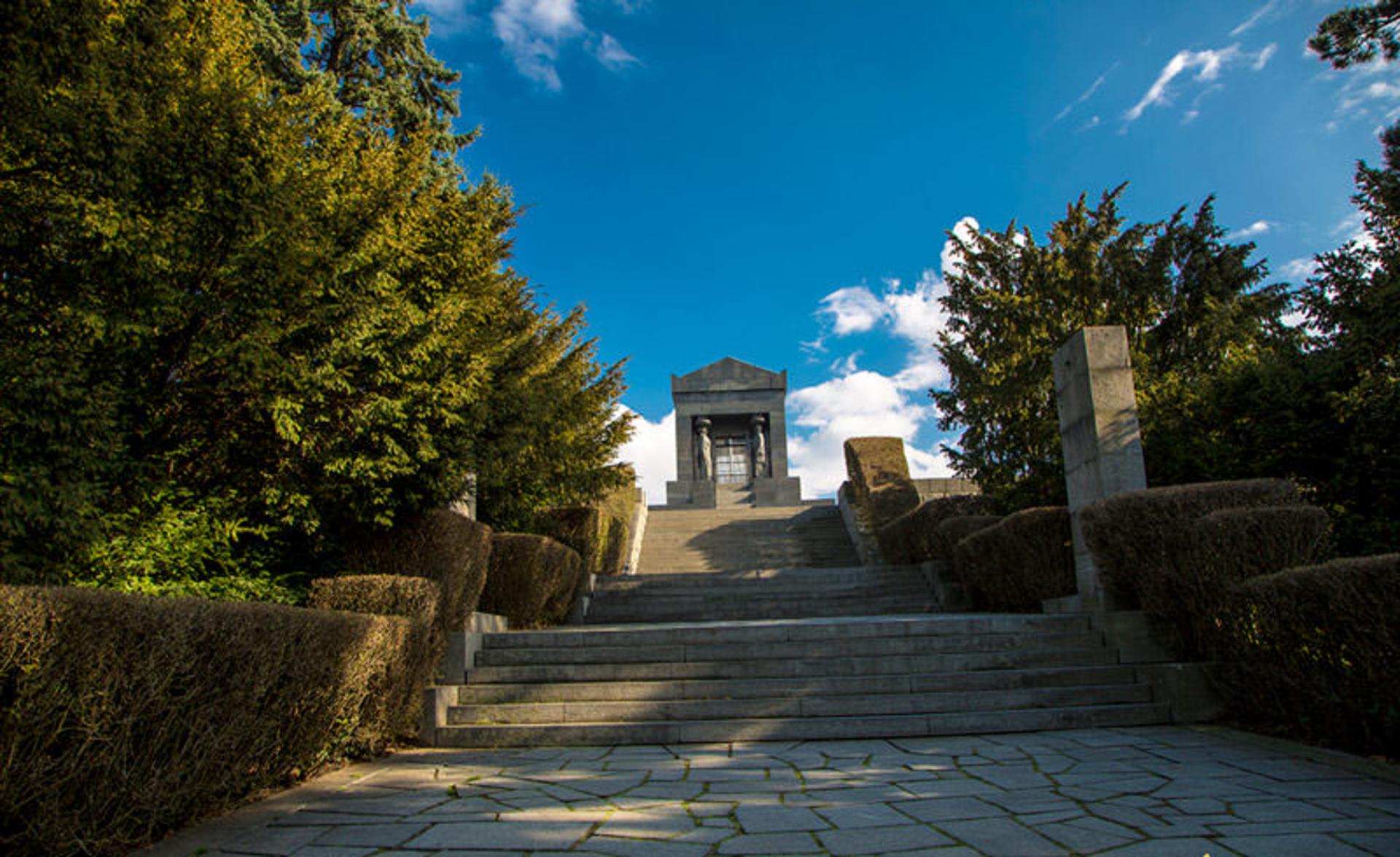 آوالا (Avala)