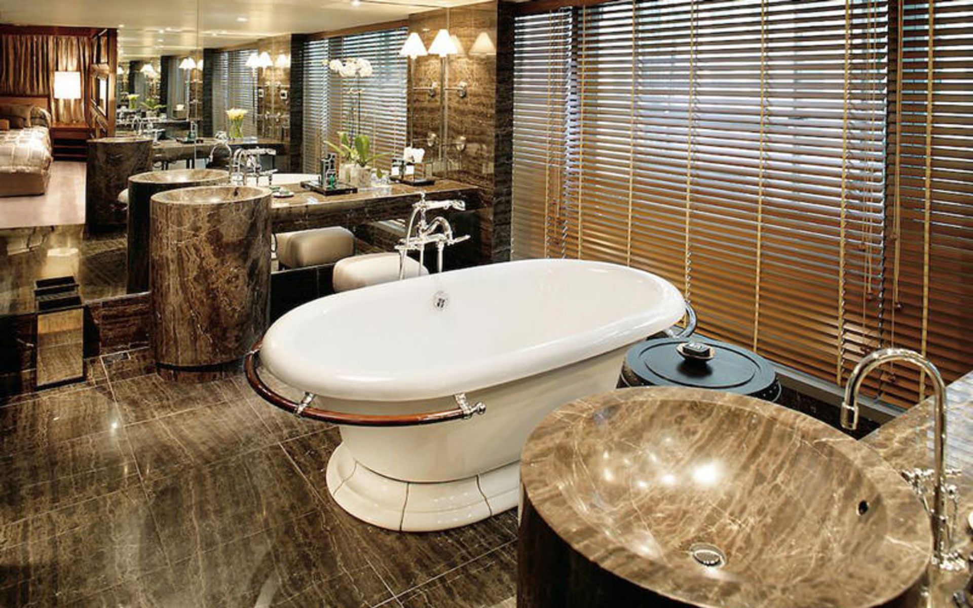 هتل ماندرین اورینتال هنگ کنگ (Mandarin Oriental Hong Kong)