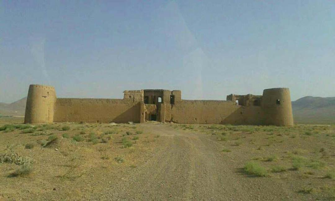 قلعه قنات (کاروانسرای گلماگرد)