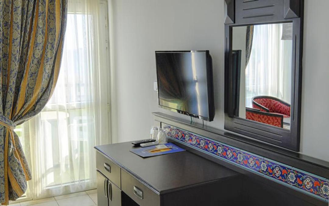 هتل بلو اسکای – آل اینکلوسیو (Blue Sky Hotel - All Inclusive)