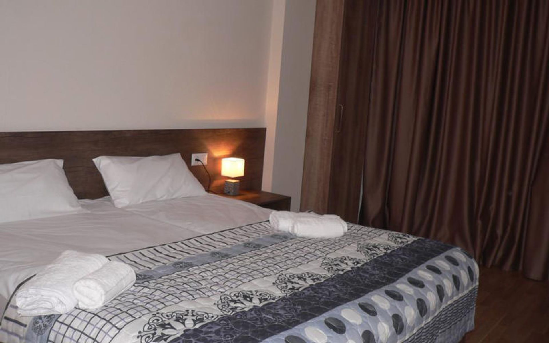 هتل بیگ‌بای (Big Bay Hotel)
