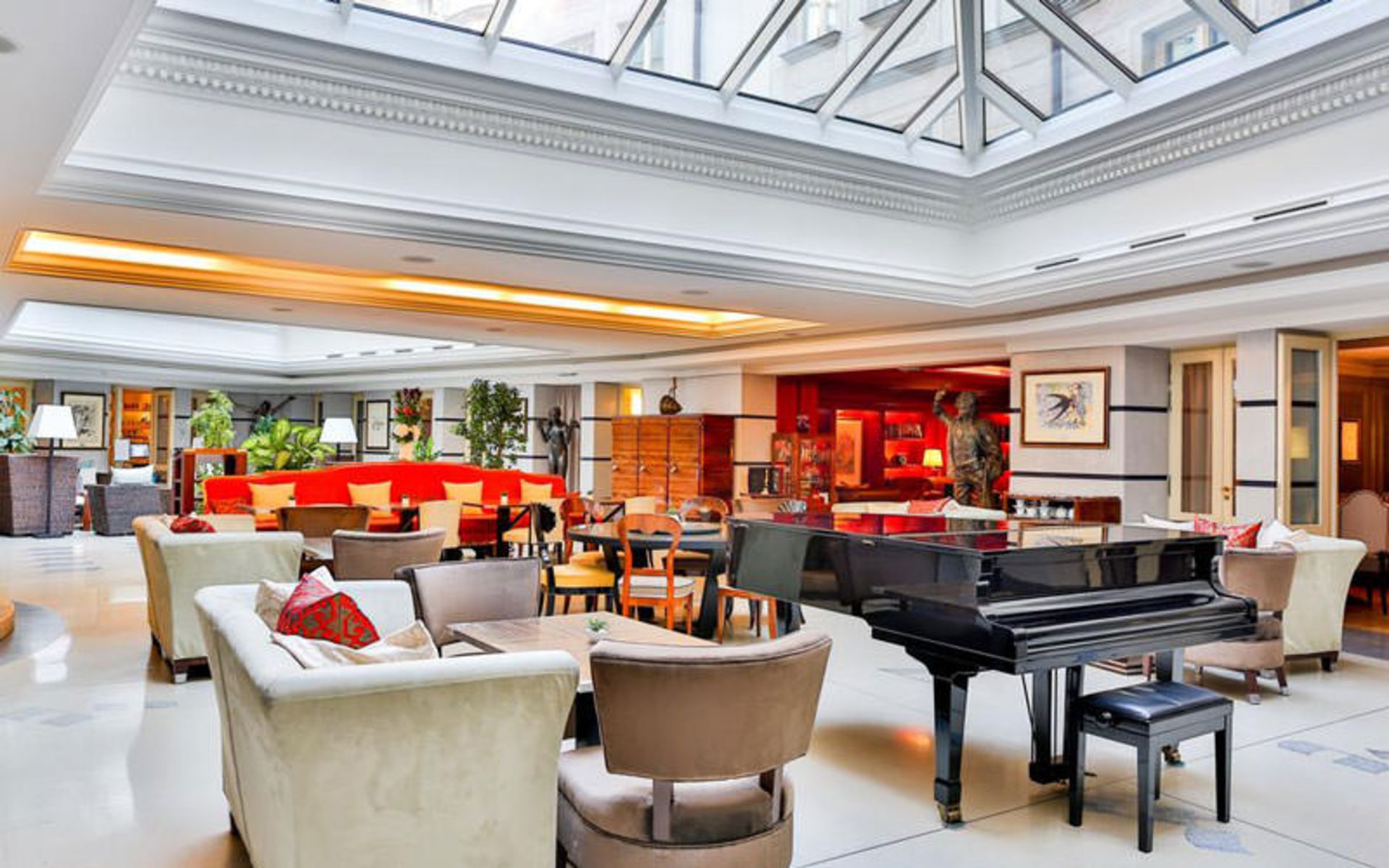 هتل اریا هتل پراگ بای لایبرری هتل کالکشن (Aria Hotel Prague by Library Hotel Collection)