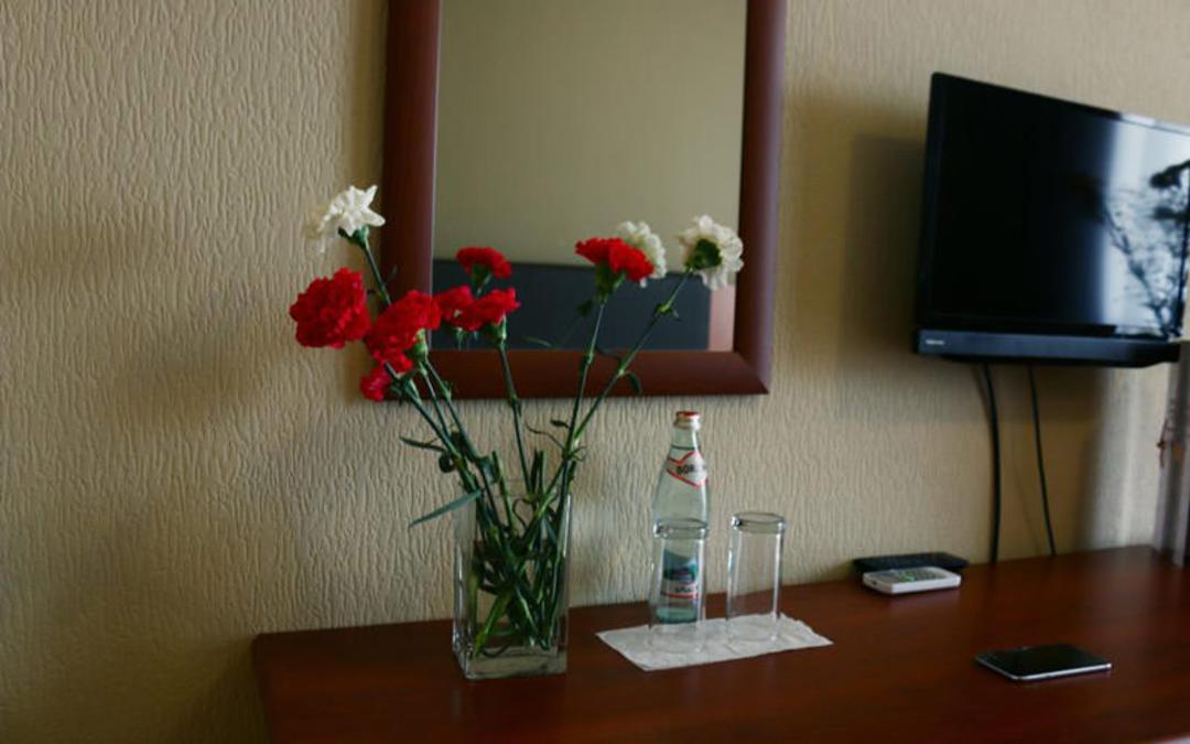 هتل وایت هاوس (White House Hotel)
