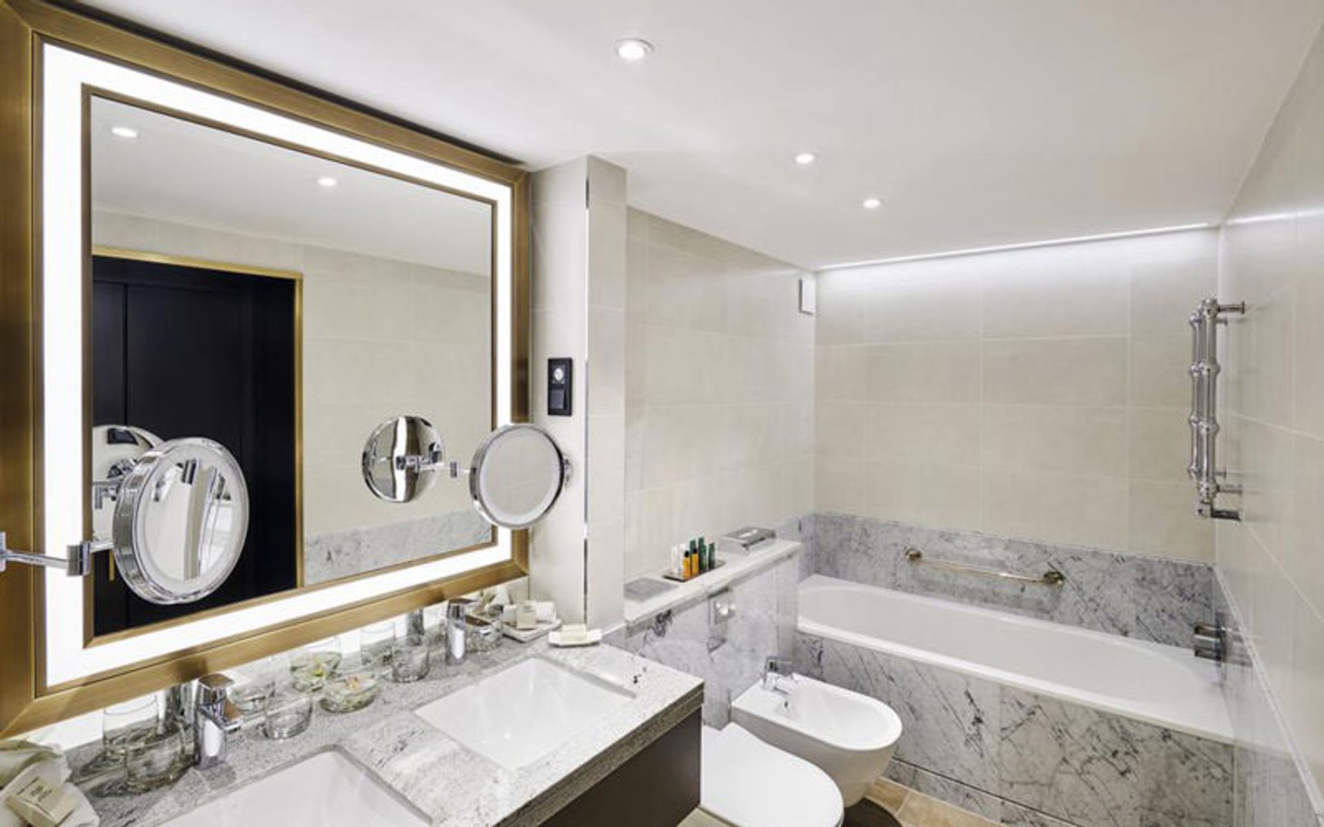 هتل هیلتون بوداپست (Hilton Budapest)