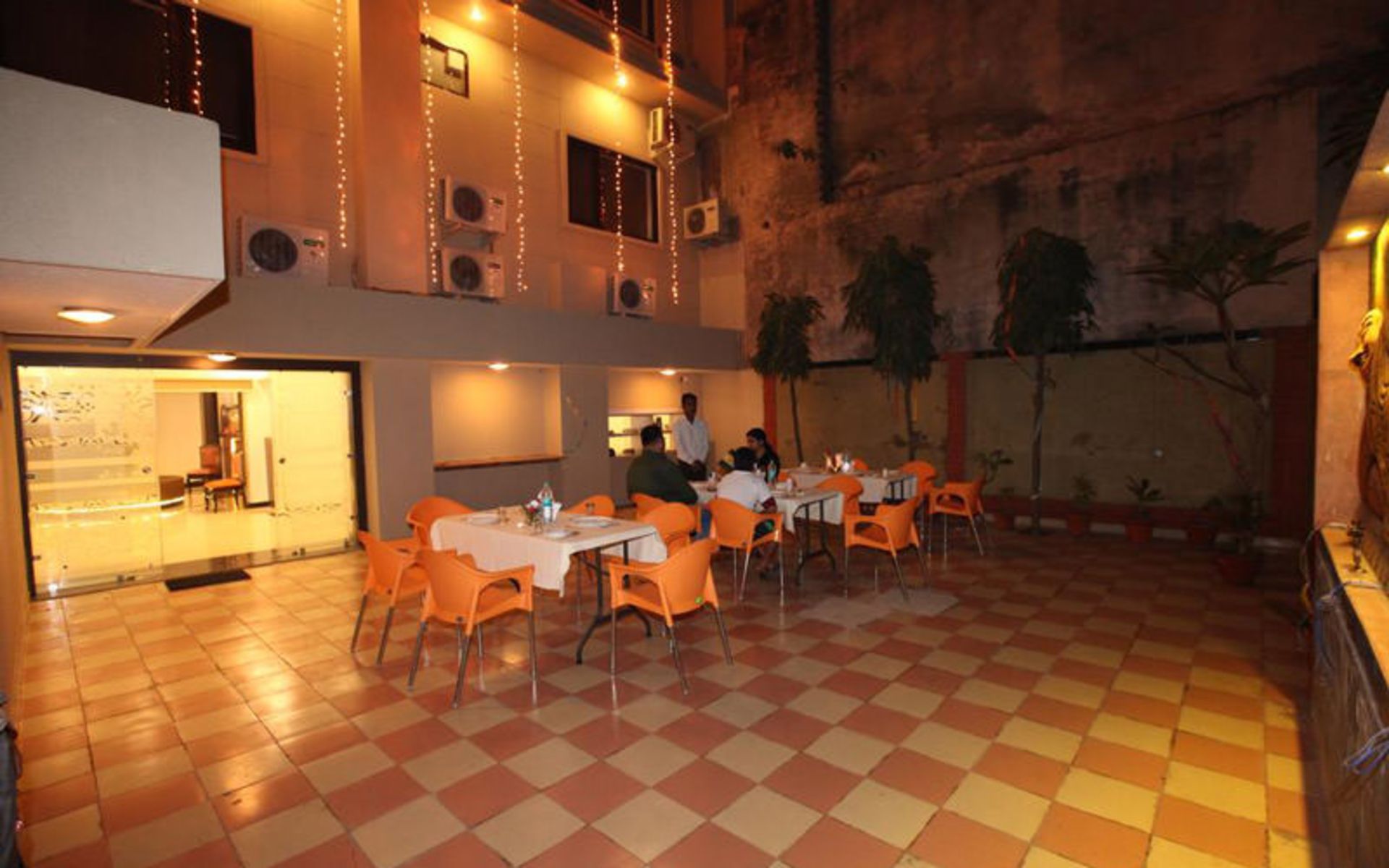 هتل آوالون تاج (Hotel Avalon Taj)