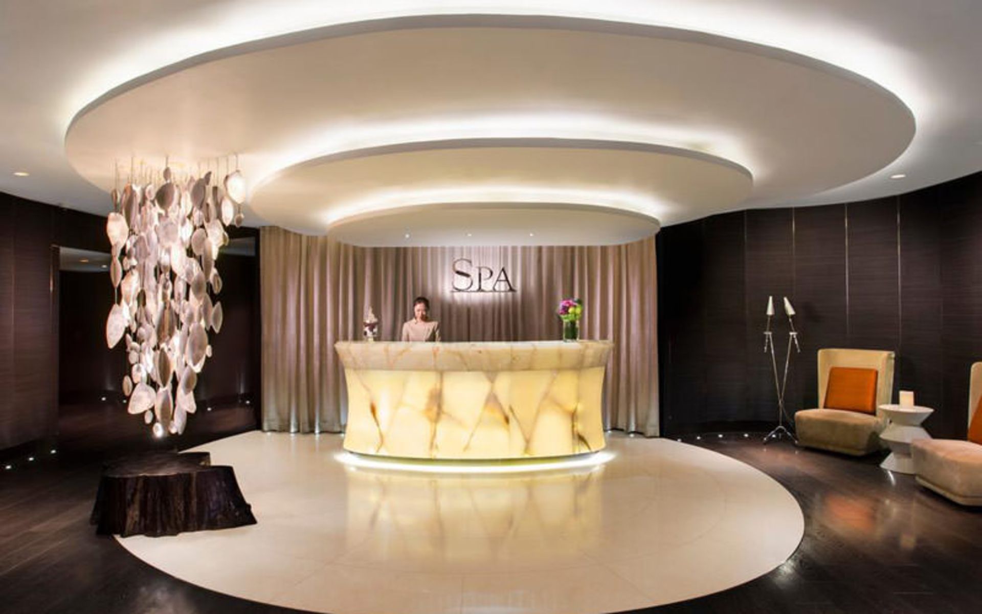 هتل د ریتز کارلتون هنگ کنگ (The Ritz-Carlton Hong Kong)