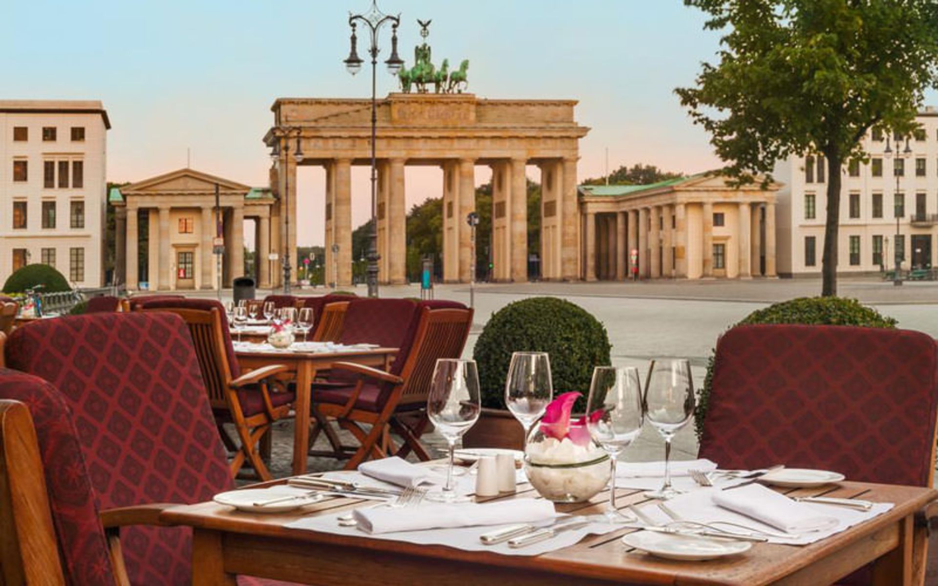 هتل آدلن کمپینسکی برلین (Hotel Adlon Kempinski Berlin)