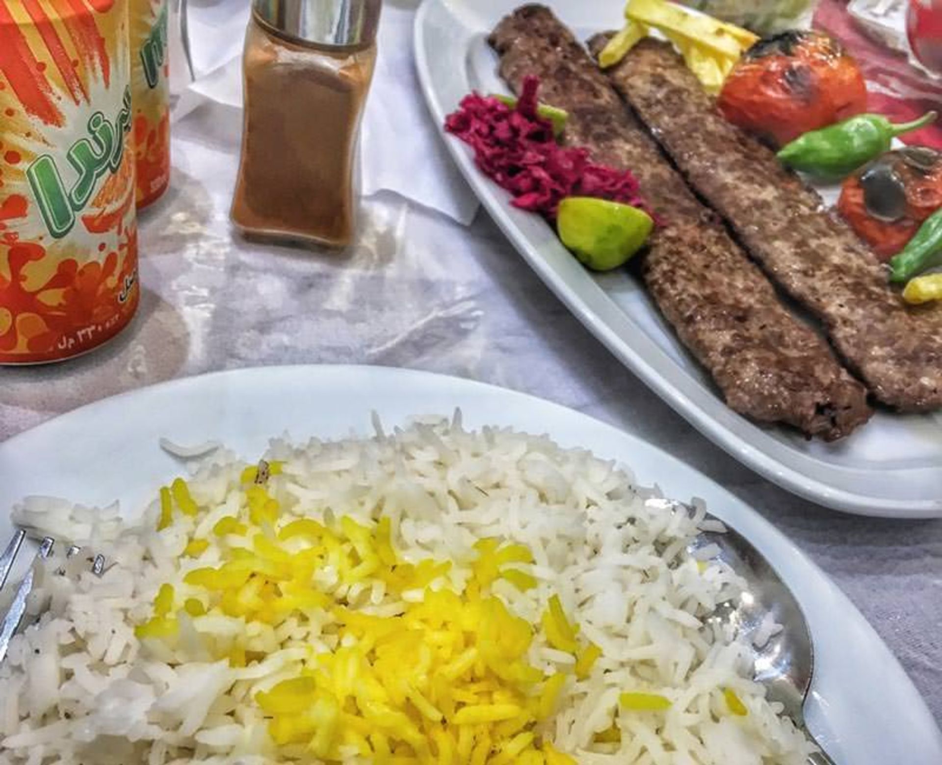 رستوران معین دربار