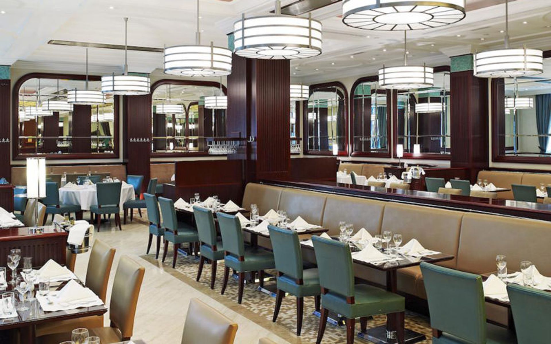 هتل کرینتیا بوداپست (Corinthia Hotel Budapest)