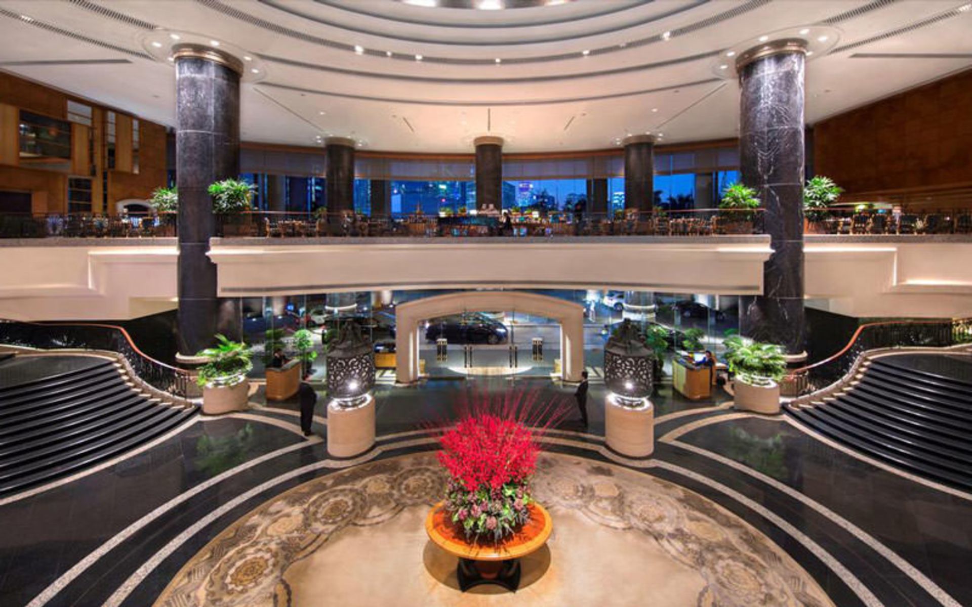هتل گرند حیات هنگ کنگ (Grand Hyatt Hong Kong)