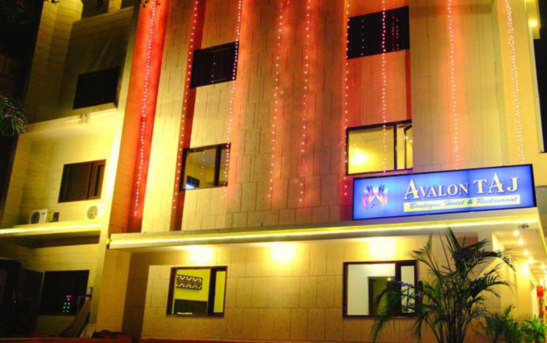 هتل آوالون تاج (Hotel Avalon Taj)